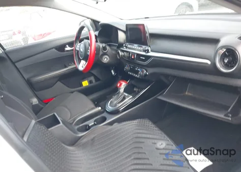 2019 Kia Forte S z USA, uszkodzony, nr VIN 3KPF34AD0KE027350